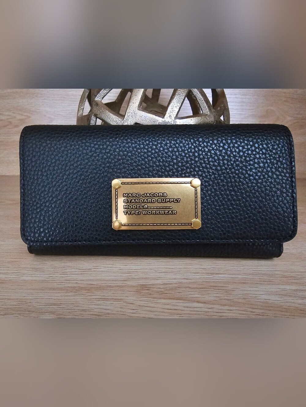 Marc Jacobs Black Pebbled Leather Continental Wallet with Gold Plate - Picture 2 of 8